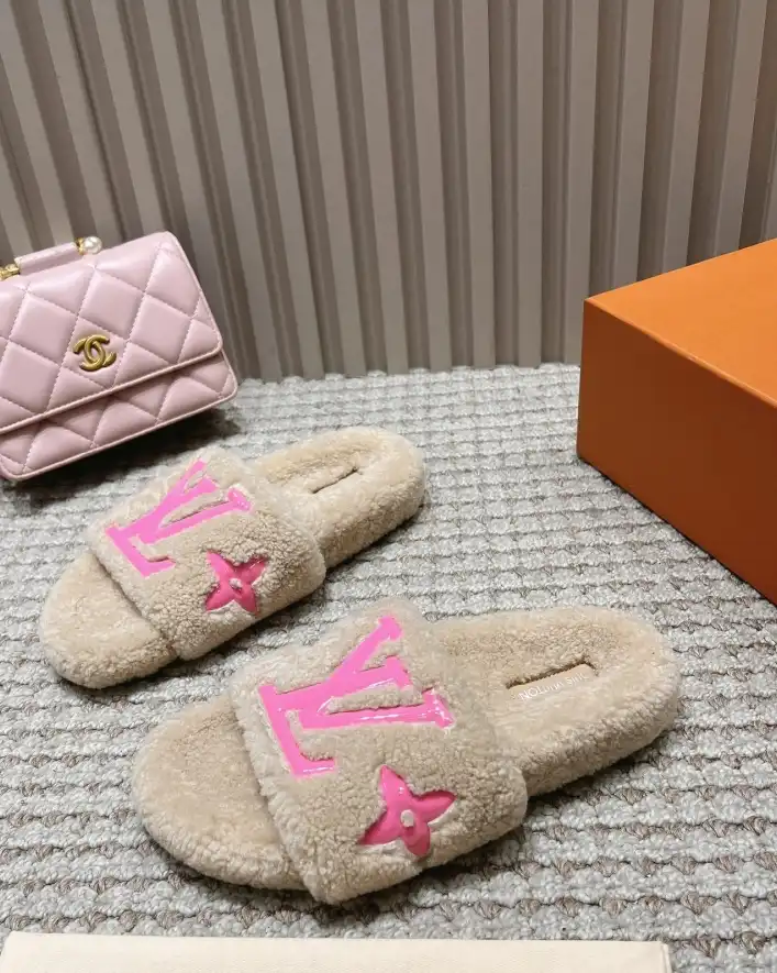 hype LV Slippers