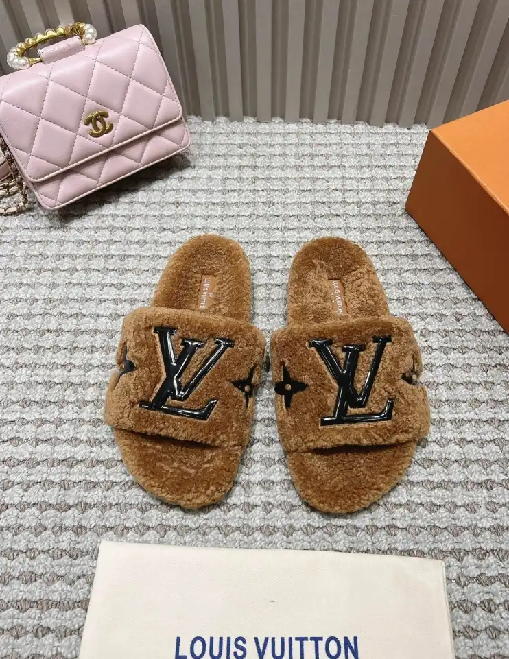 hype LV Slippers