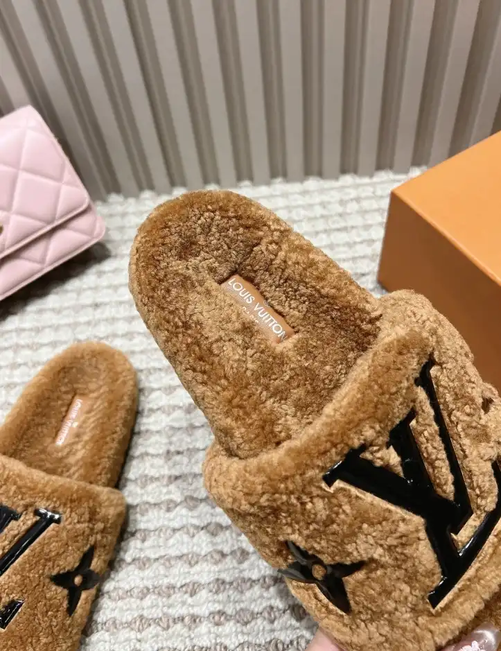 hype LV Slippers