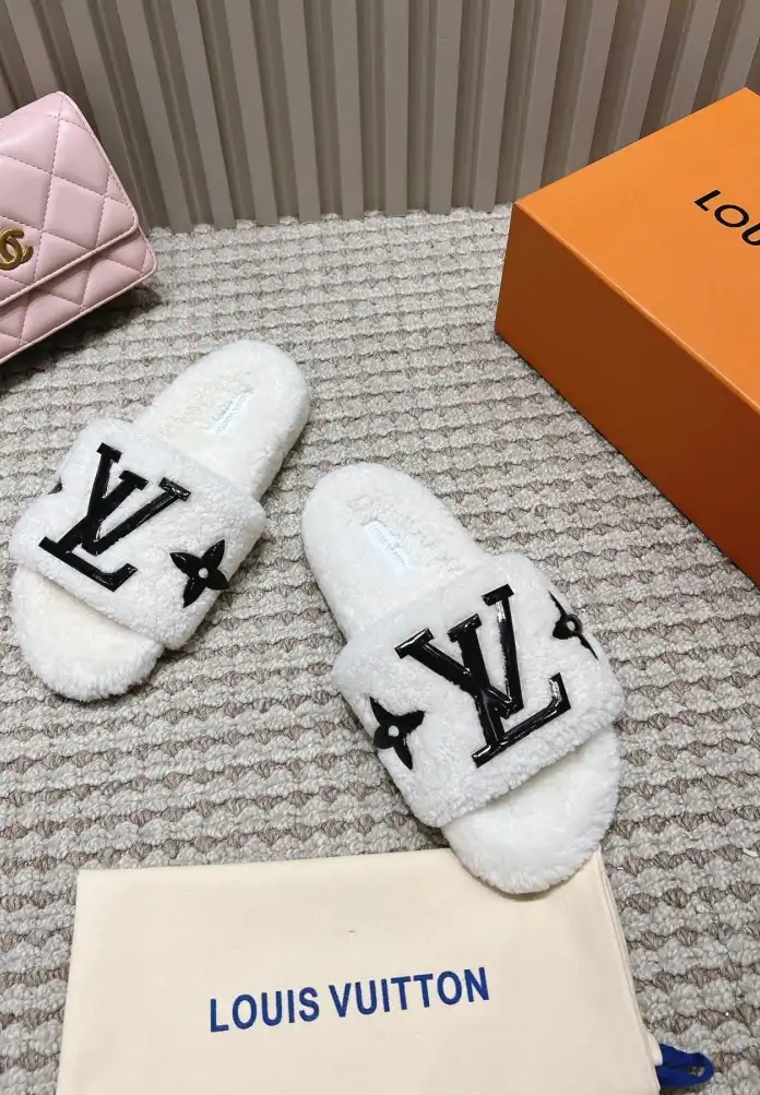 hype LV Slippers