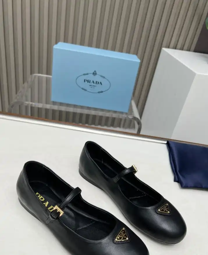 hype Prada flat shoes