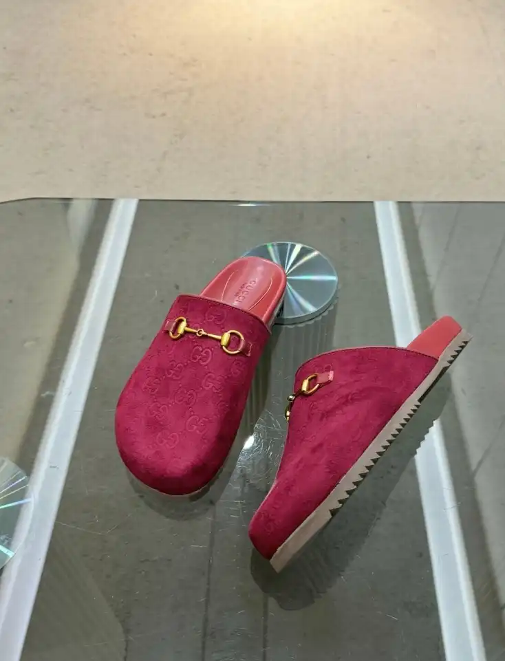 hype Gucci Slippers