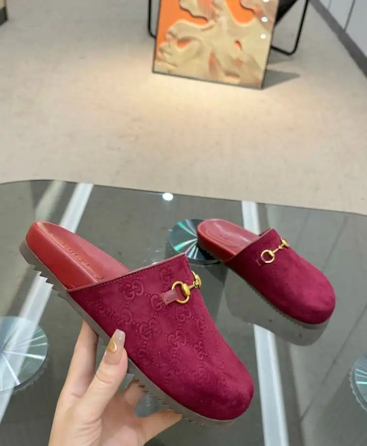 hype Gucci Slippers