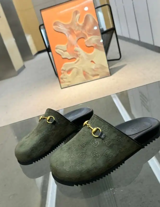 hype Gucci Slippers