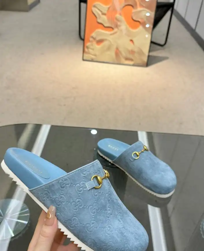 hype Gucci Slippers