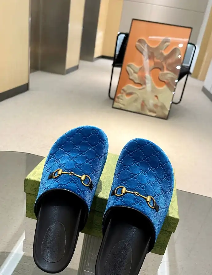 hype Gucci Slippers