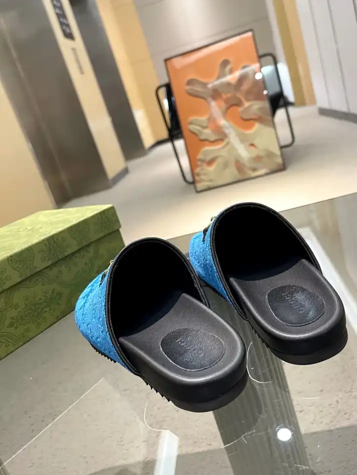 hype Gucci Slippers