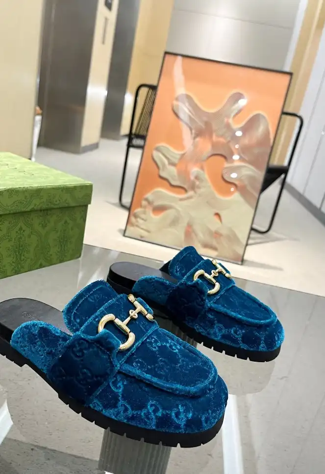 hype Gucci Slippers