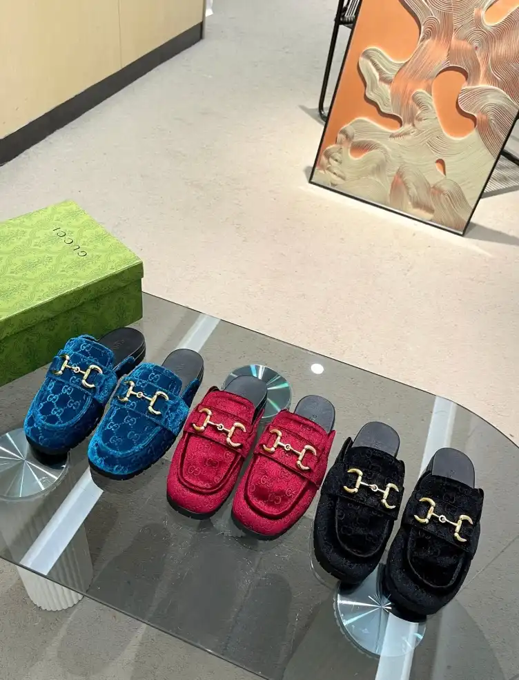 hype Gucci Slippers