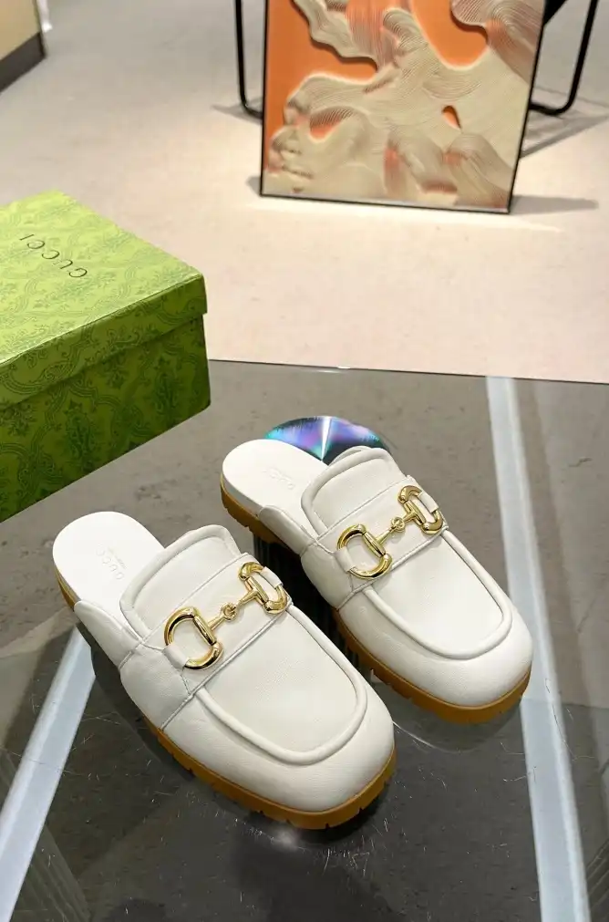 hype Gucci Slippers