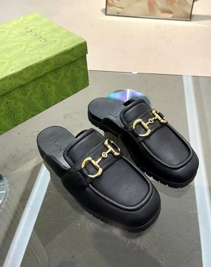 hype Gucci Slippers