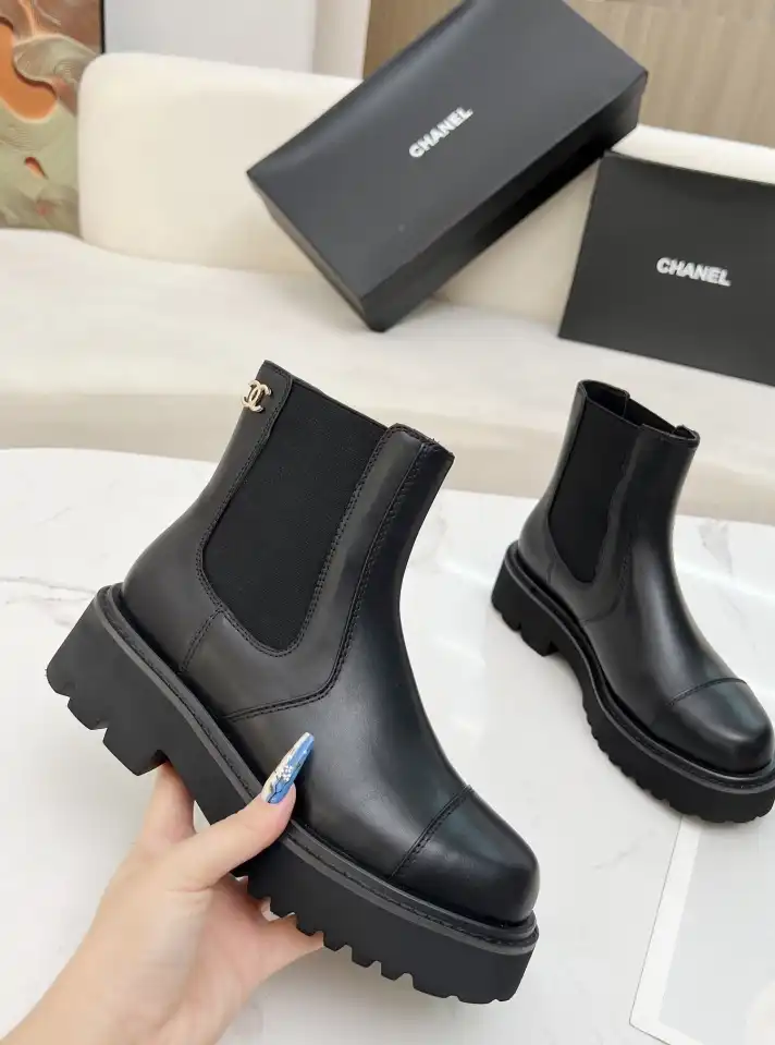 hype Chanel Boots