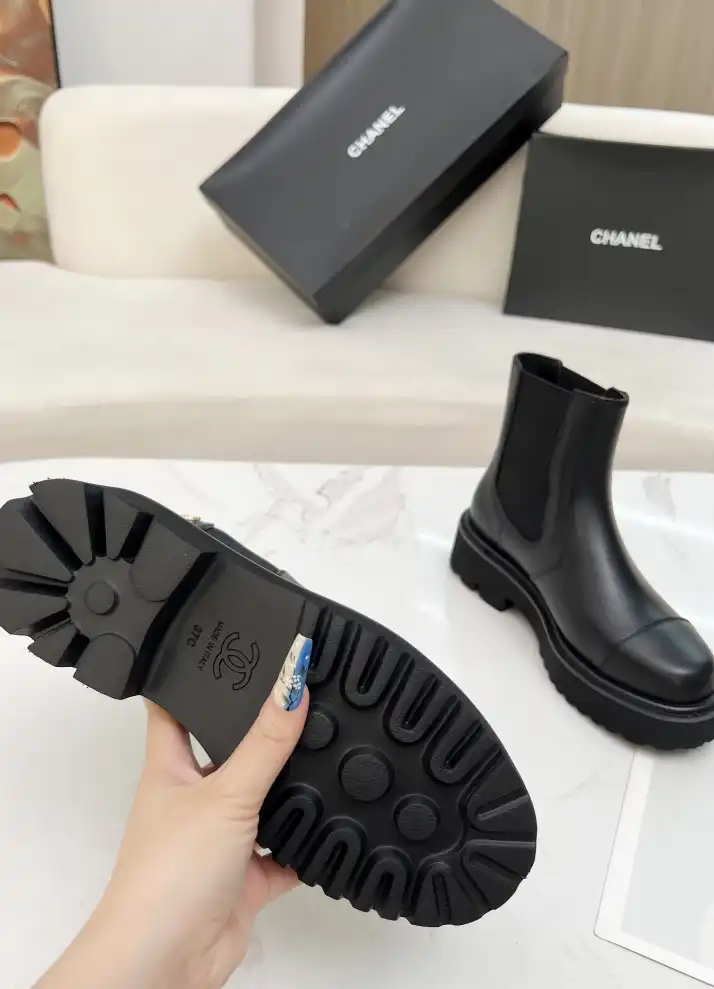 hype Chanel Boots