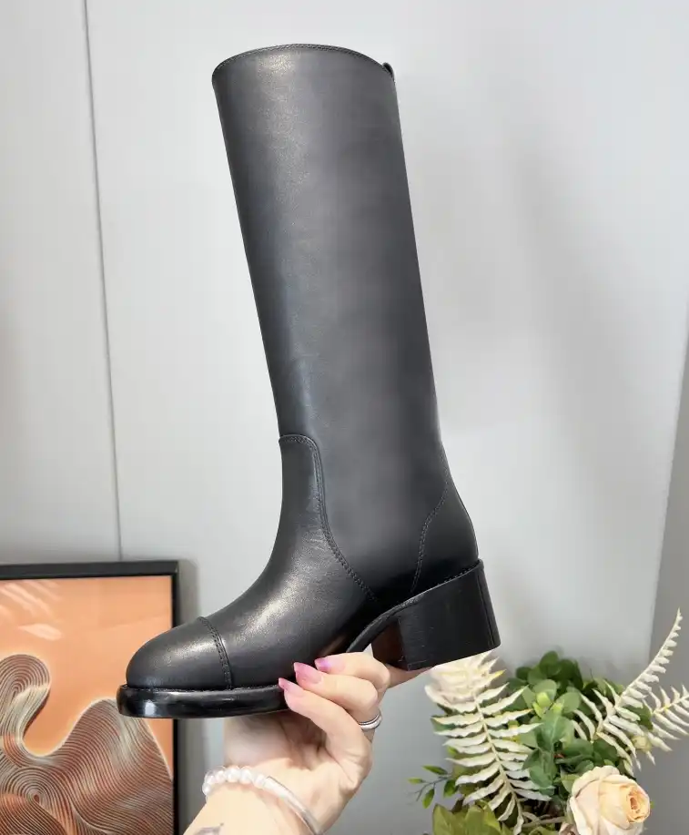 hype Chanel Boots