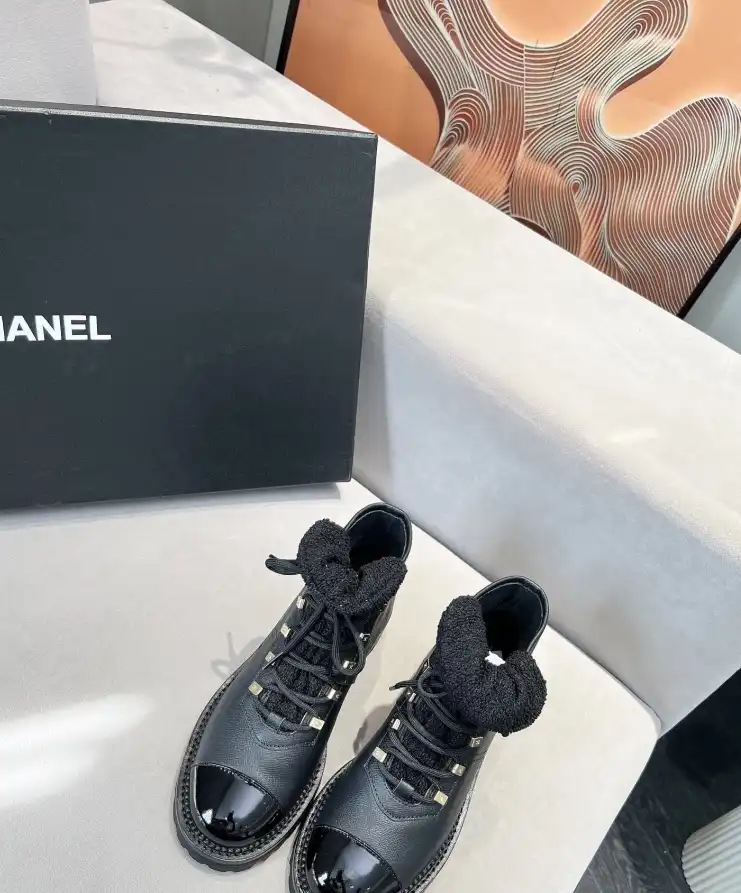 hype Chanel Boots