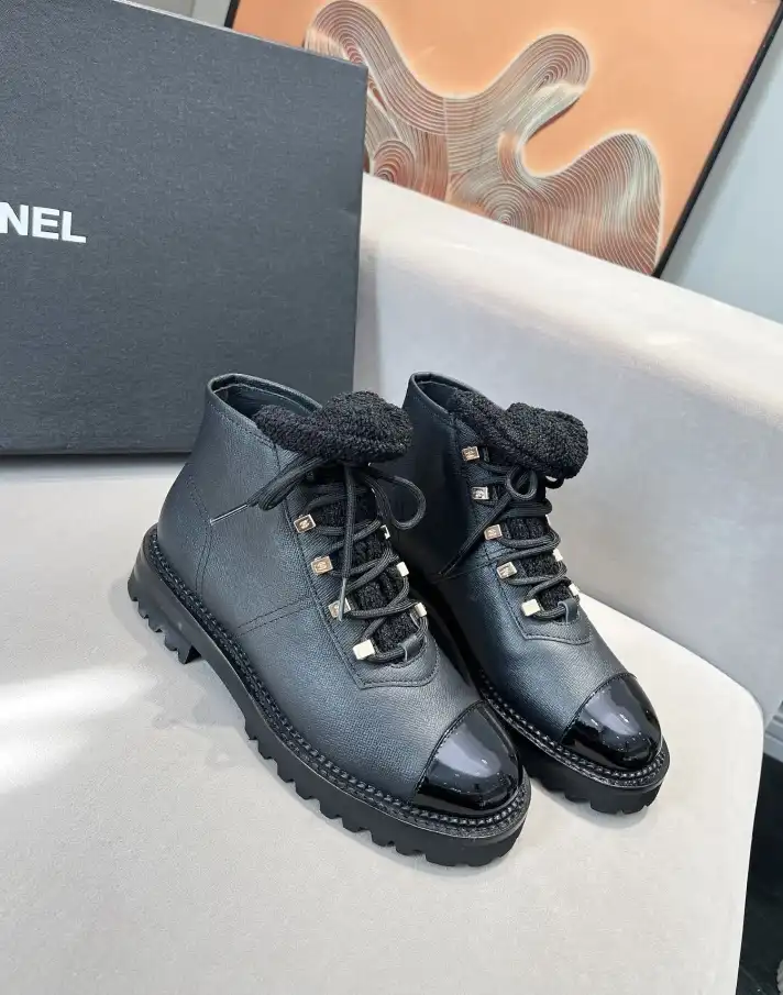 hype Chanel Boots