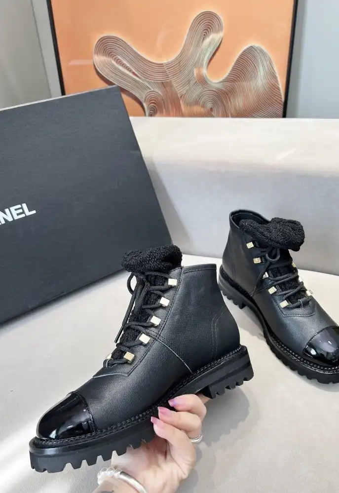 hype Chanel Boots