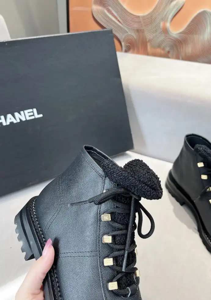 hype Chanel Boots