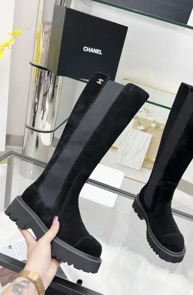 hype Chanel Boots