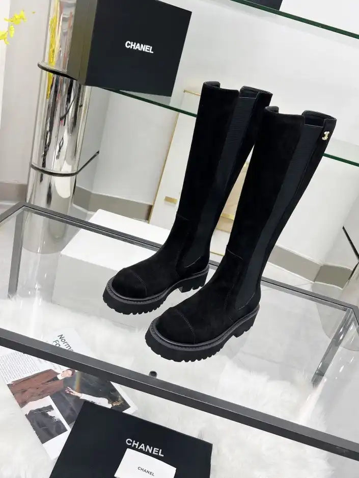 hype Chanel Boots