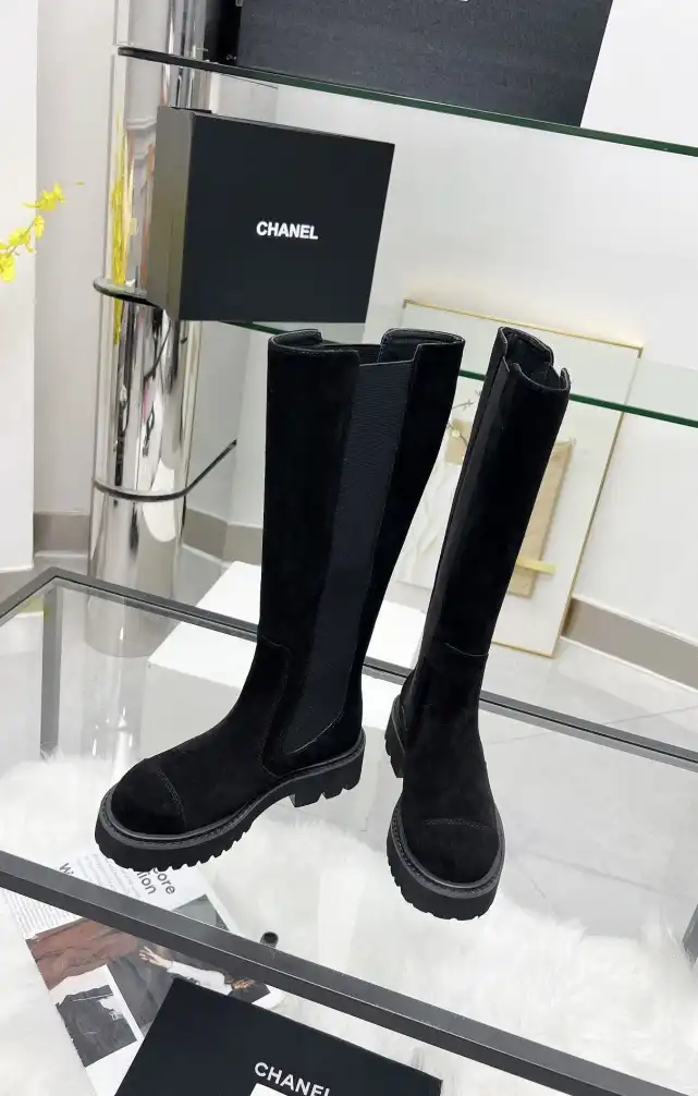 hype Chanel Boots