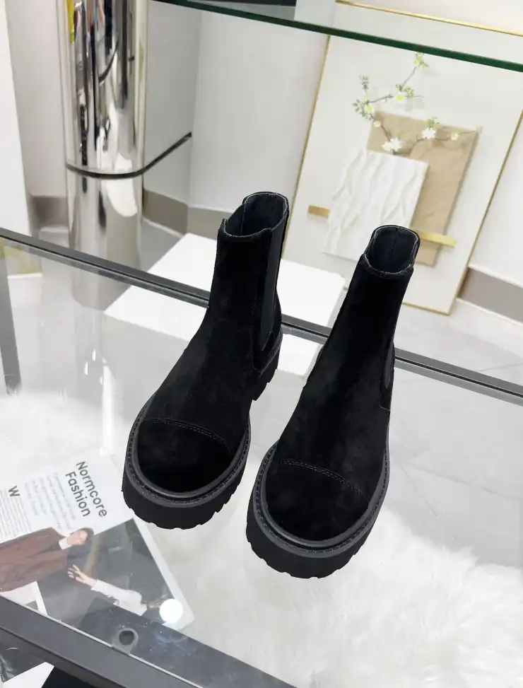 hype Chanel Boots