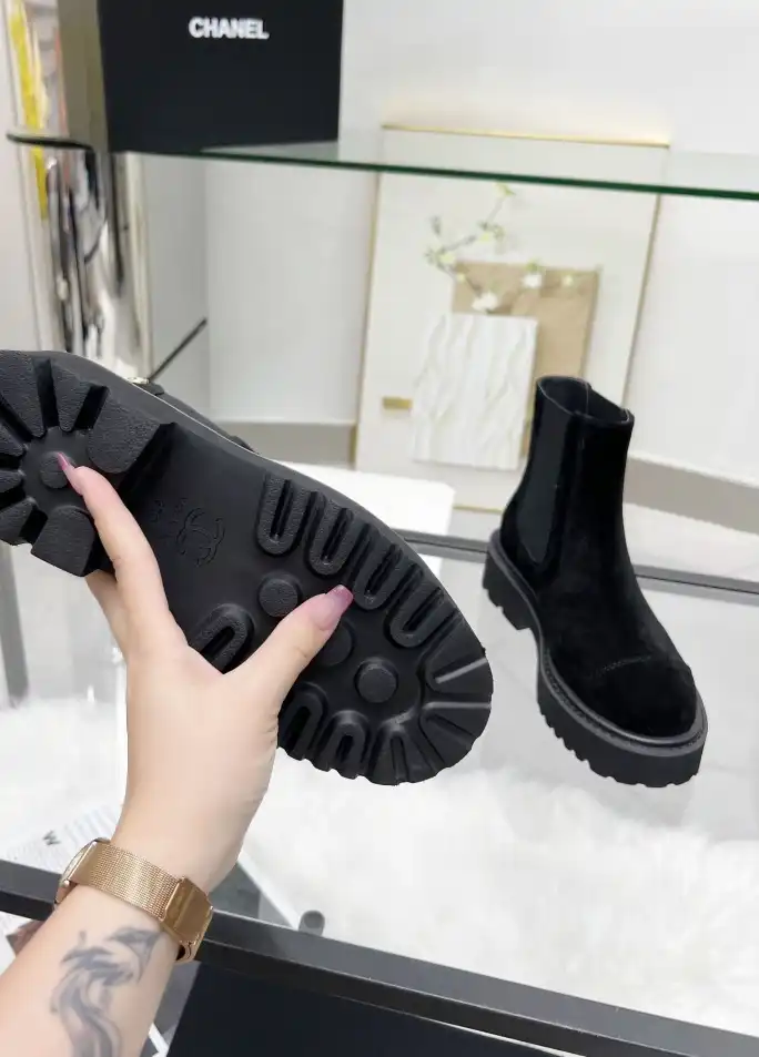 hype Chanel Boots