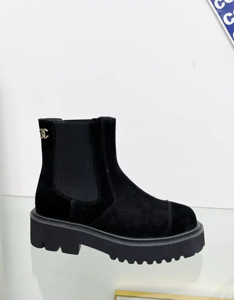 hype Chanel Boots