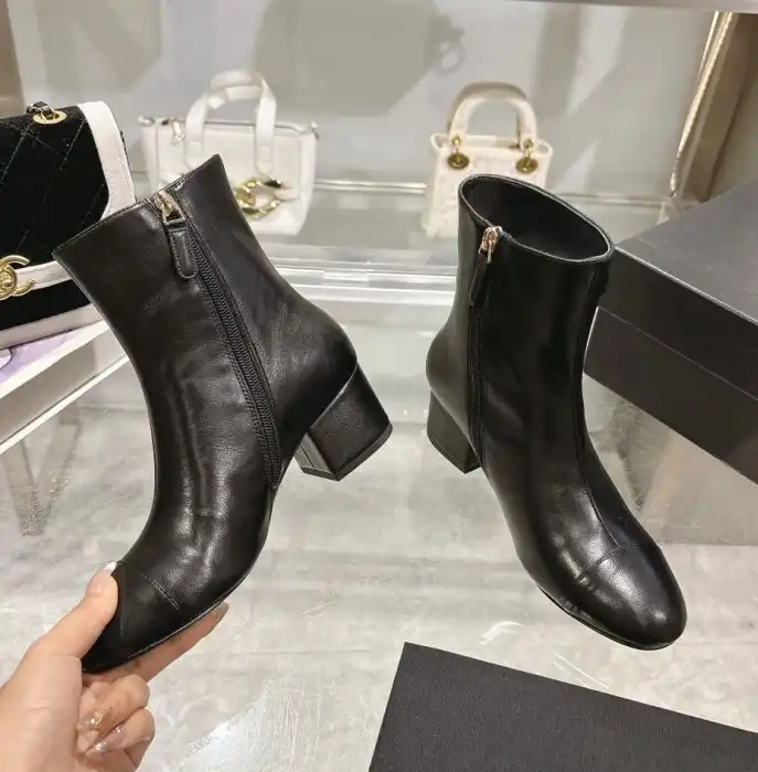 hype Chanel Boots