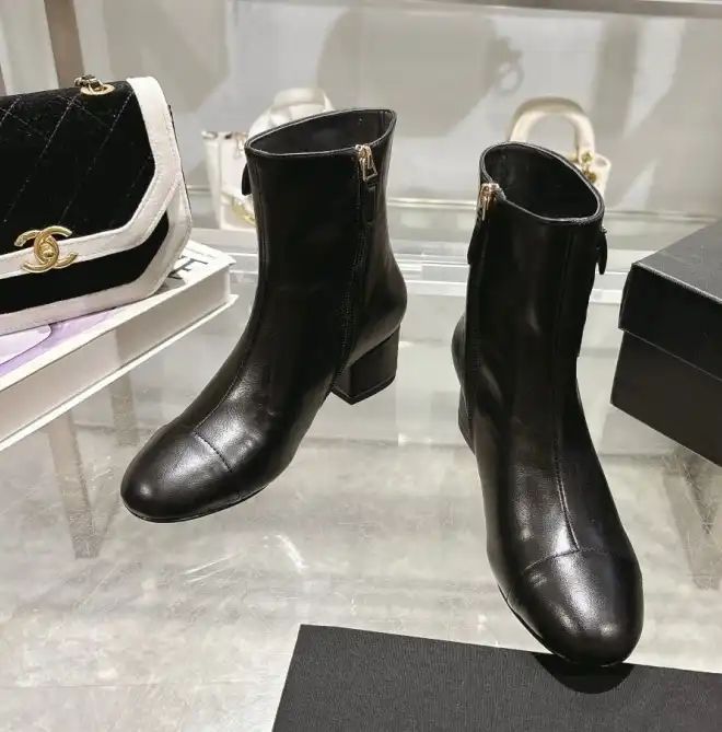 hype Chanel Boots