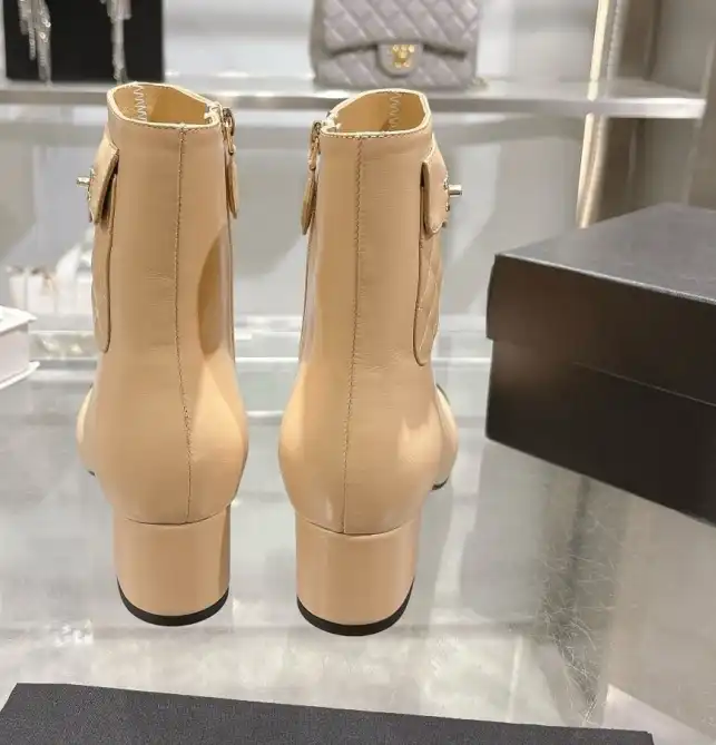 hype Chanel Boots