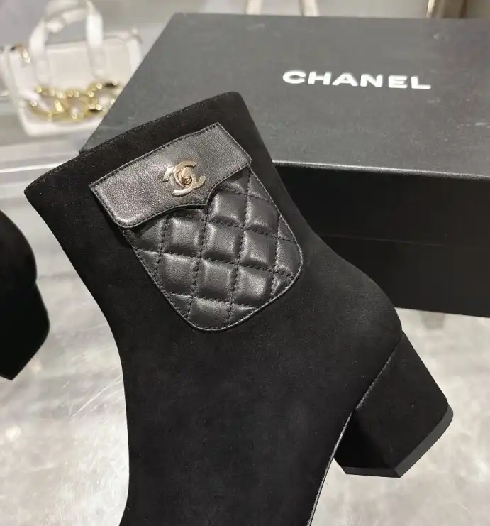 hype Chanel Boots