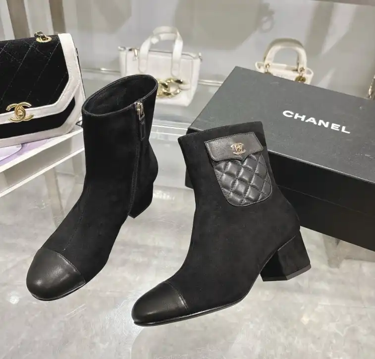 hype Chanel Boots