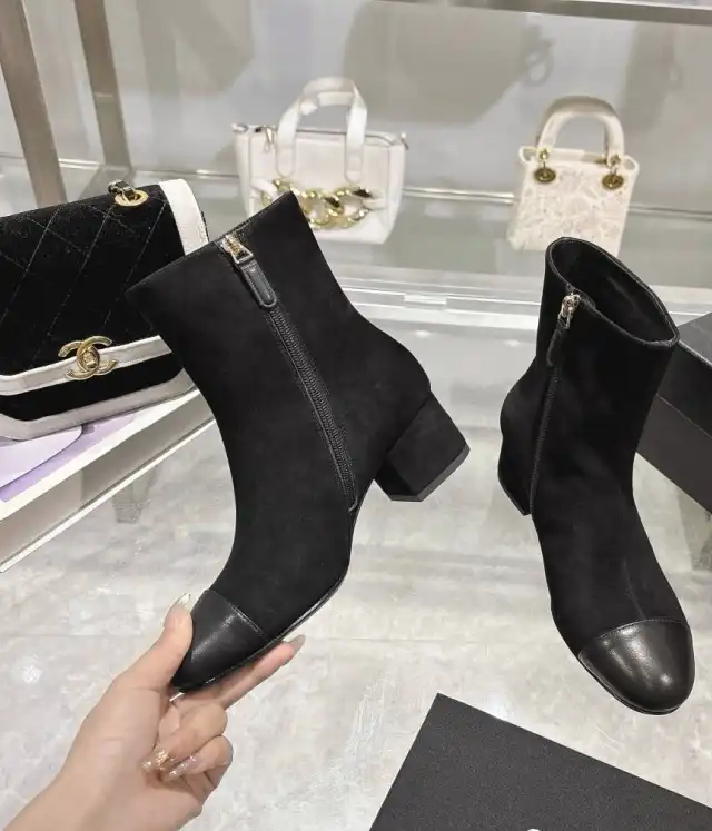 hype Chanel Boots