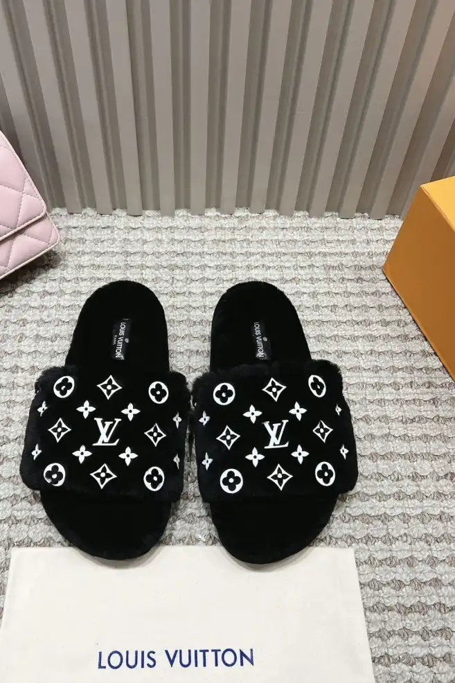 hype LV Slippers