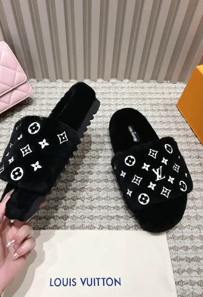 hype LV Slippers