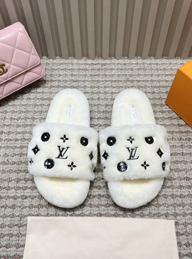 hype LV Slippers