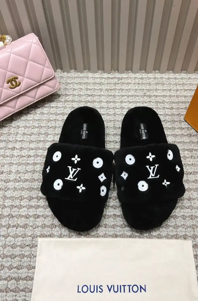 hype LV Slippers