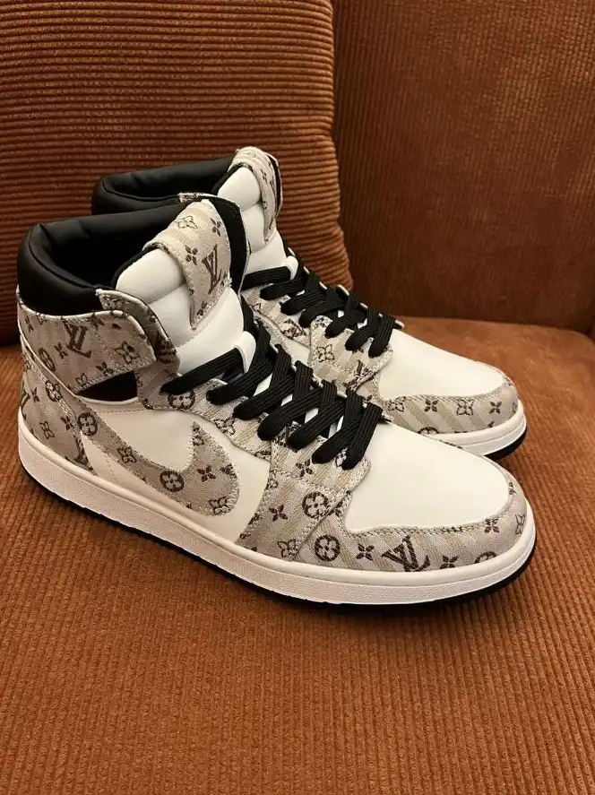 hype Louis Vuitton Sneakers