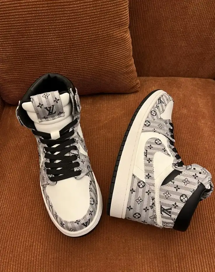 hype Louis Vuitton Sneakers