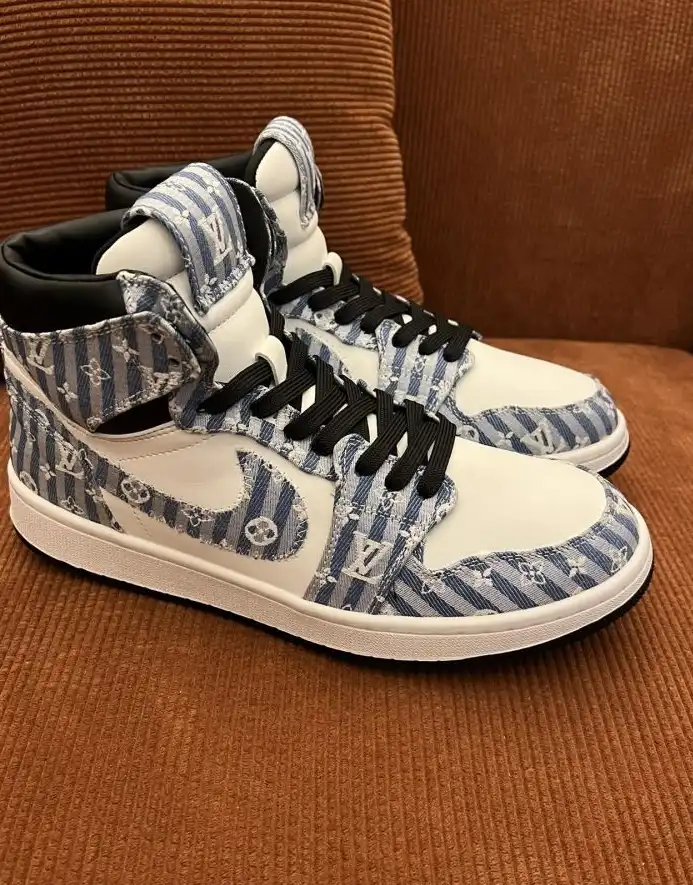 hype Louis Vuitton Sneakers