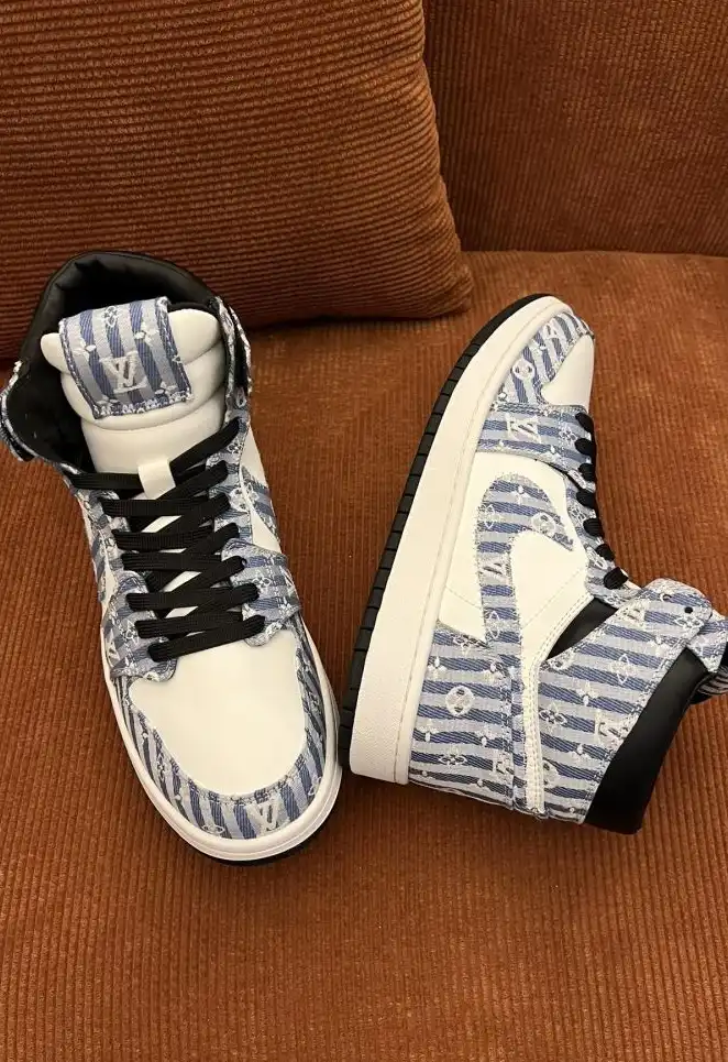 hype Louis Vuitton Sneakers