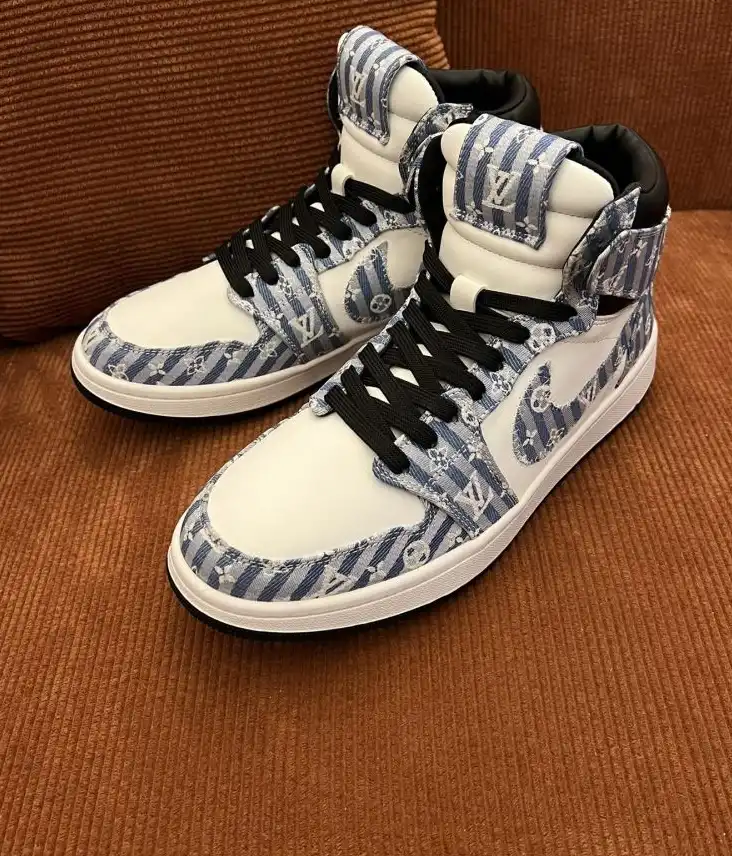 hype Louis Vuitton Sneakers