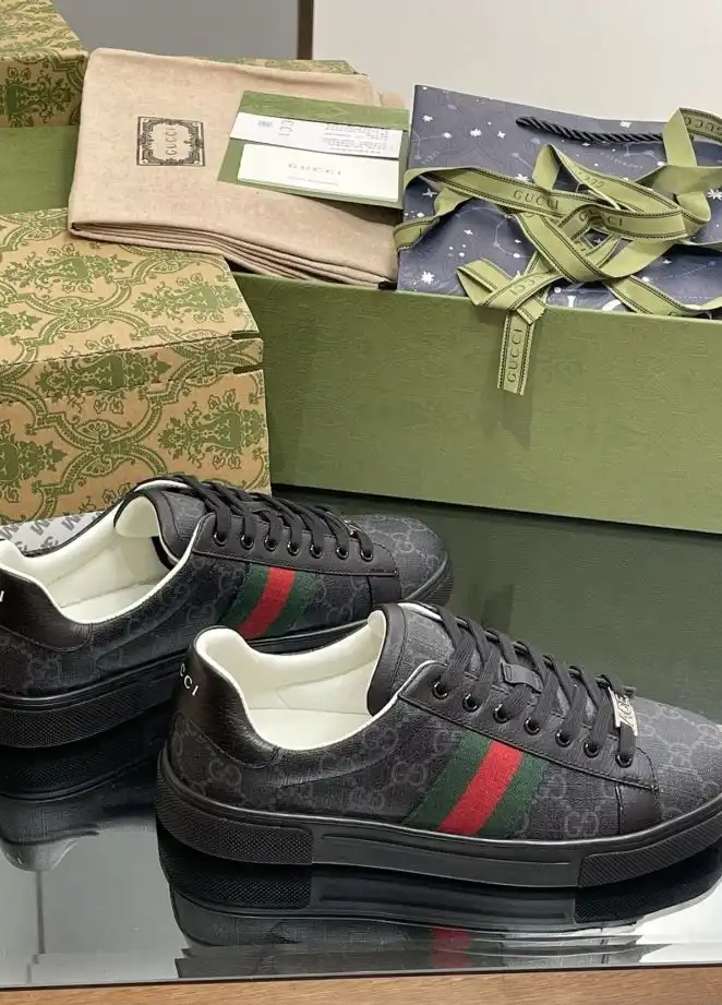 hype Gucci Sneakers