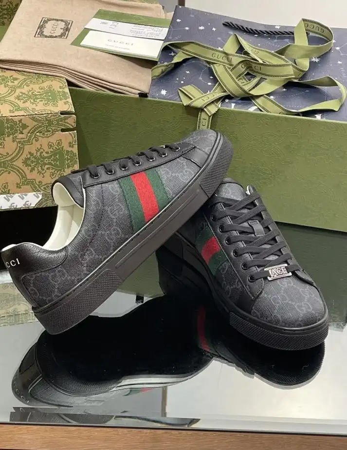 hype Gucci Sneakers