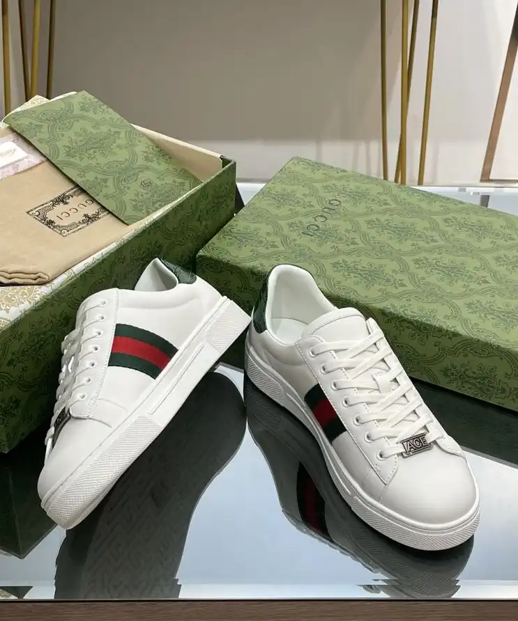 hype Gucci Sneakers