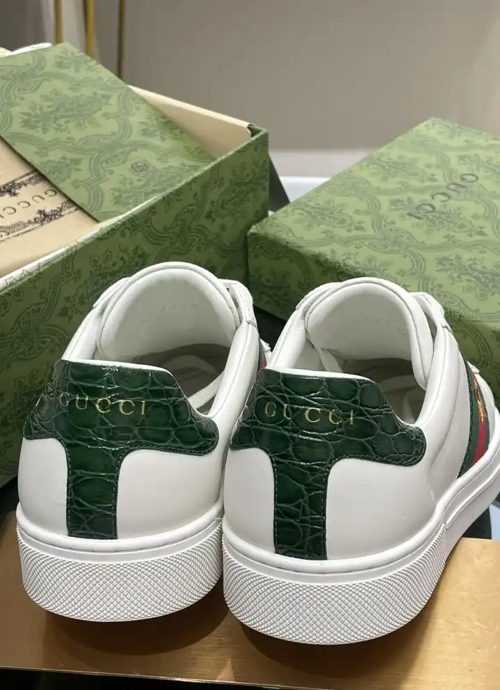 hype Gucci Sneakers