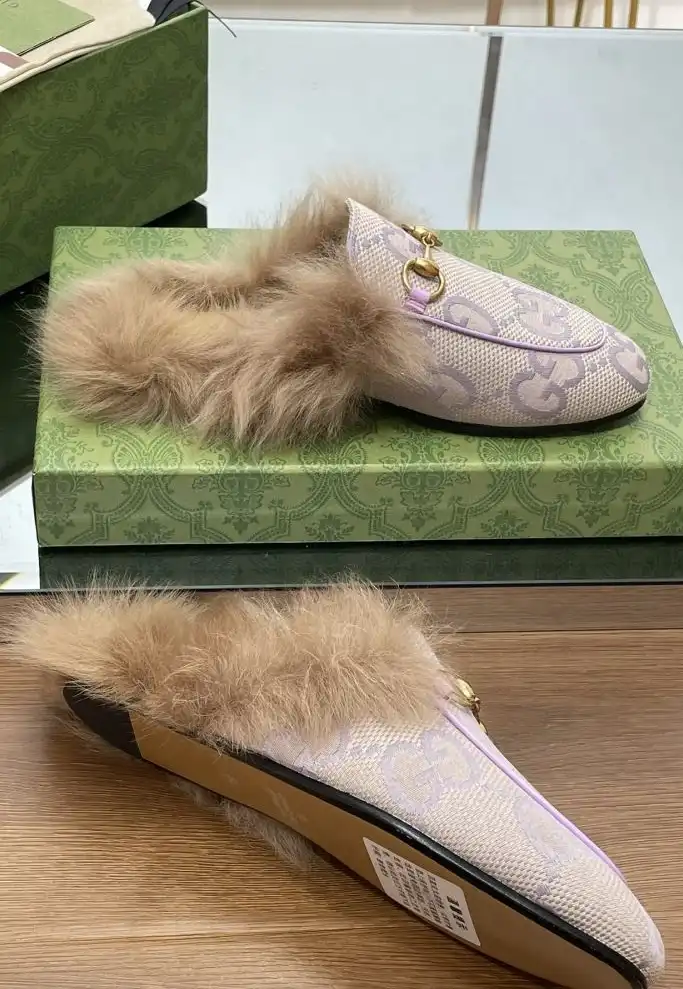 hype Gucci Slippers