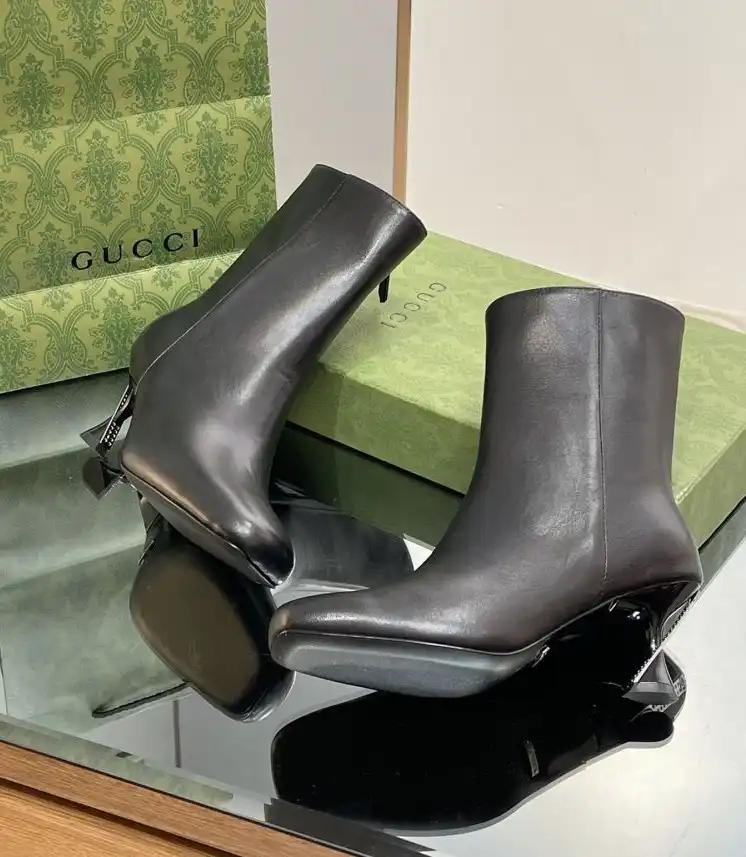 hype Gucci Boots