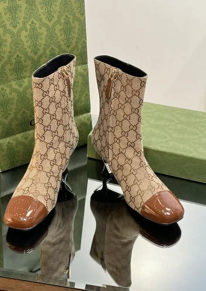 hype Gucci Boots